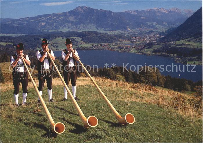 Alphorn Alphornblaeser Pfarr-Alpe Alpsee Gruenten