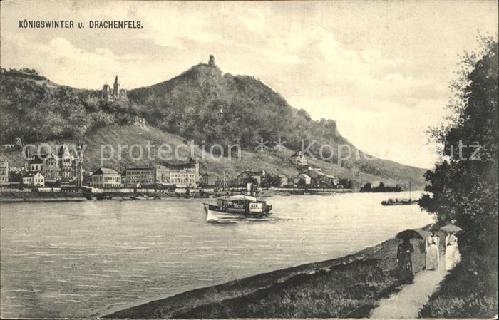 Koenigswinter mit Burgruine Drachenfels Rheinpromenade Dampfer