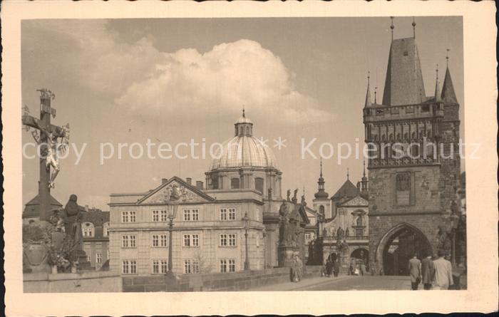 Prag Prahy Prague Altstaedter Brueckenturm Kreuzherrenkloster Karlsbruecke Kreuz