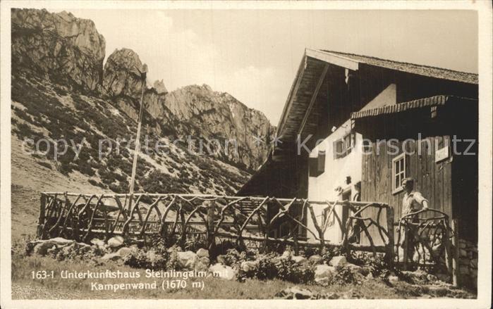 Aschau Chiemgau Unterkunftshaus Steinlingalm mit Kampenwand Chiemgauer Alpen