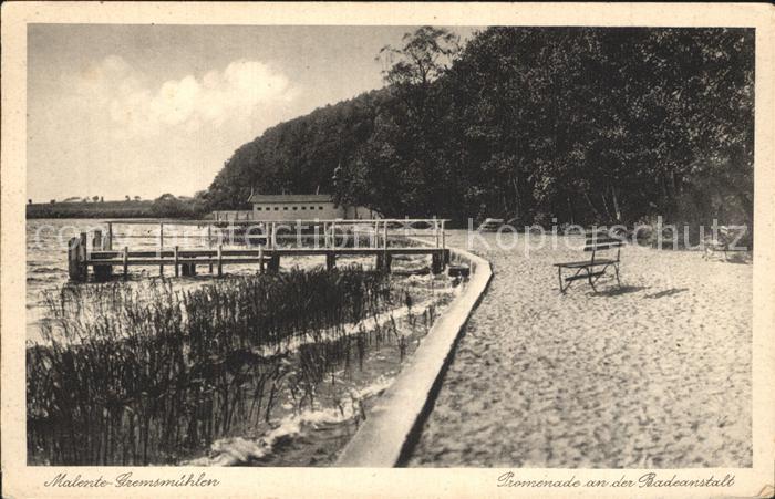 Gremsmuehlen Promenade an der Badeanstalt