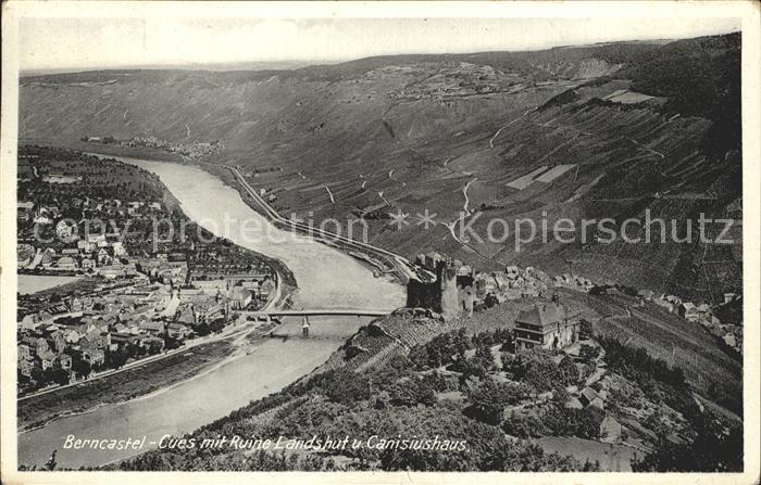 BERNKASTEL-KUES Berncastel Rheinland-Pfalz mit Ruine Landshut und Canisiushaus