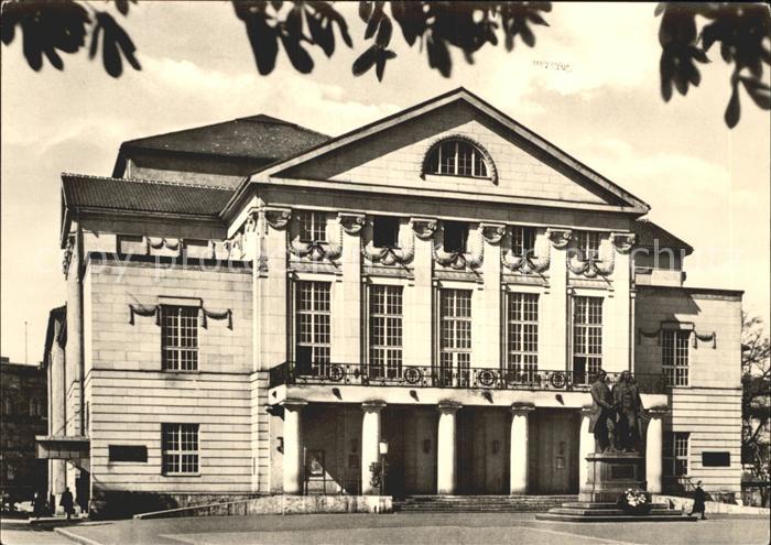 Weimar Thueringen Deutsches Nationaltheater Denkmal