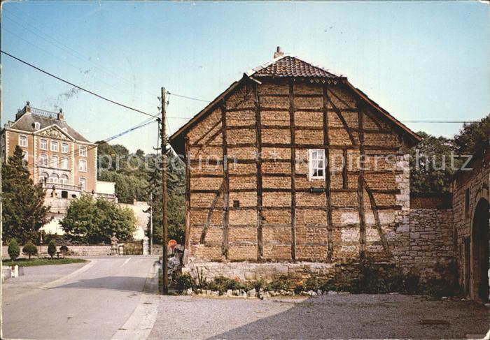 Bomal-sur-Ourthe Vieilles maisons classèes et le chatèau