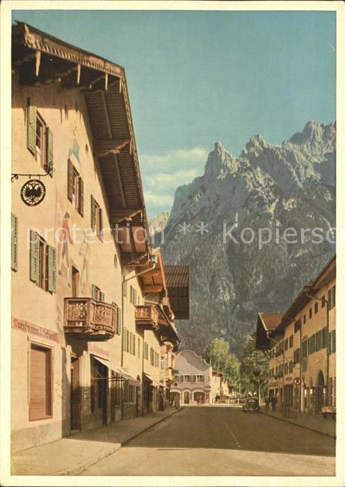 Mittenwald Bayern Hochstrasse mit Viererspitze