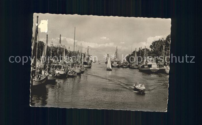 Warnemuende Ostseebad Am Strom