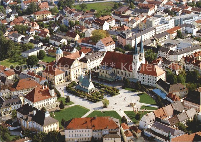 Altoetting Zentrum Kapellplatz Fliegeraufnahme