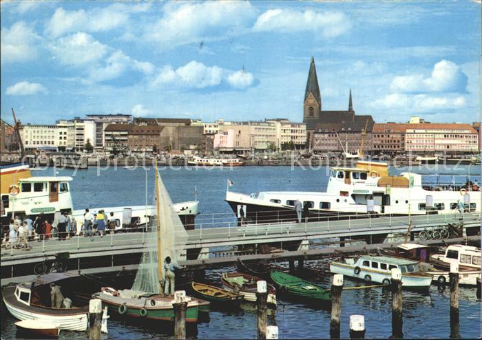 KIEL CITY Hafenpartie Boote Kirche