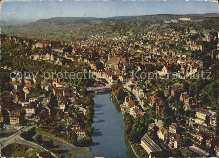 TueBINGEN BW Blick auf Neckar und Schloss Universitaetsstadt Fliegeraufnahme