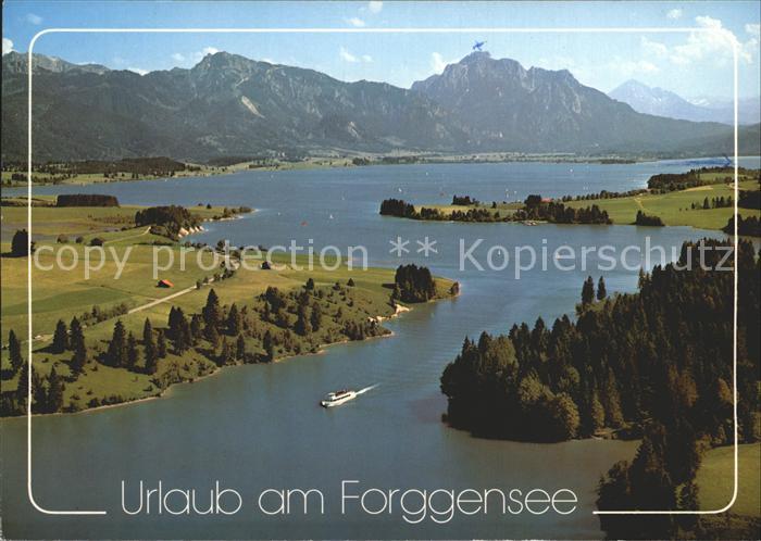 Fuessen Allgaeu Forggensee mit Blick gegen Tegelberg und Saeuling Fliegeraufnahm