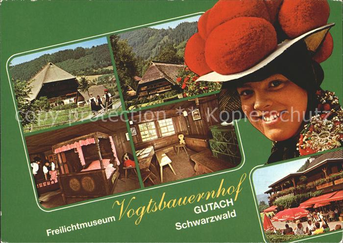 Gutach Schwarzwald Schwarzwaelder Freilichtmuseum Vogtsbauernhof Trachten