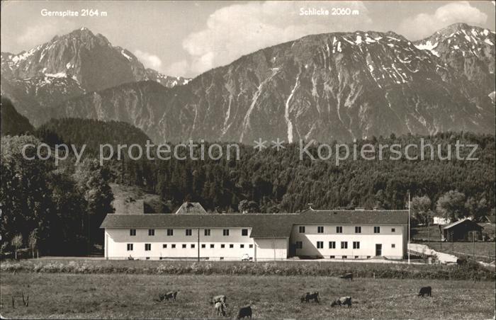 Fuessen Allgaeu Jugendherberge mit Gernspitze und Schlicke