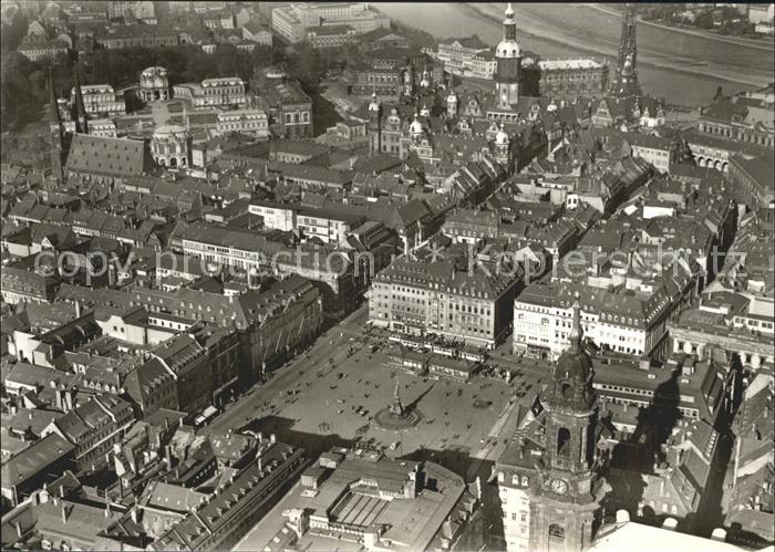 DRESDEN Elbe Blick ueber den Altmarkt Fliegeraufnahme