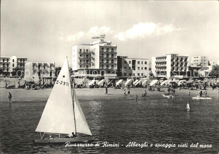 Rimini Alberghi e spiaggia visti dal mare