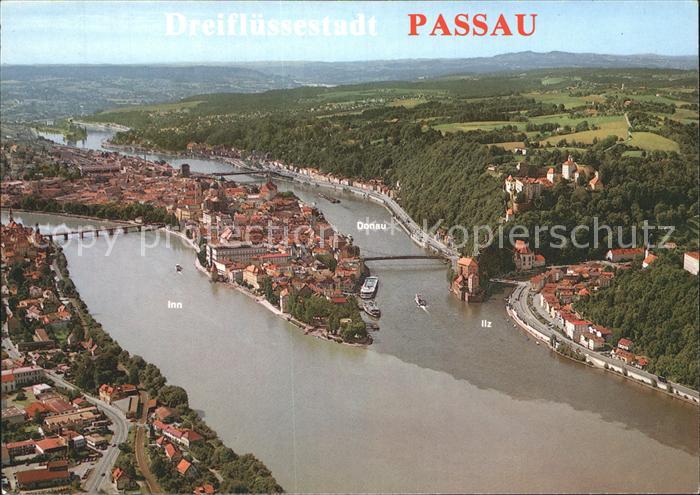 PAssAU Bayern Zusammenfluss von Inn Donau und Ilz Fliegeraufnahme