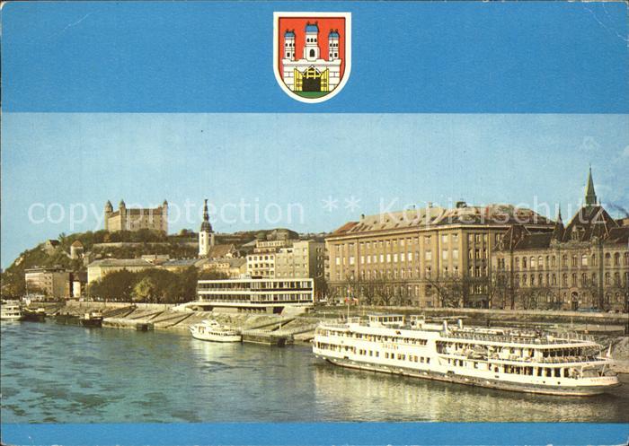 Bratislava Pressburg Pozsony Schloss Ausflugsschiff Kirche