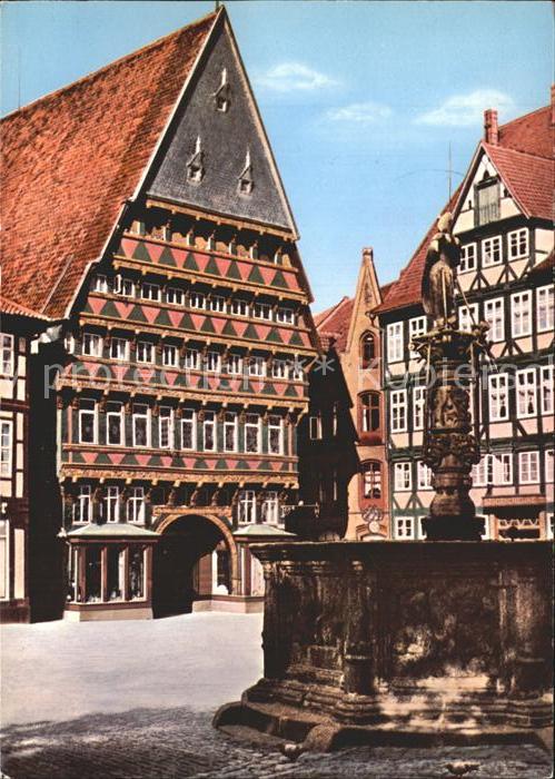 HILDESHEIM  CITY Knochenhauer Amtshaus Marktplatz Fachwerk Brunnen