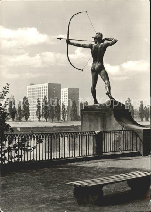 DRESDEN Elbe Bogenschuetze