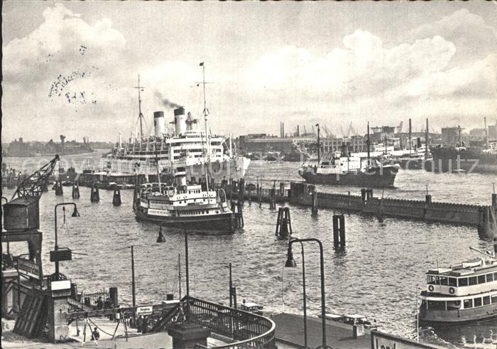 Dampfer Oceanliner Italia Hamburg Hafen