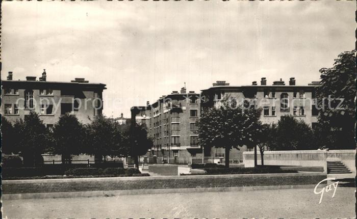 Suresnes Cites Jardins boulevard Aristide Briand