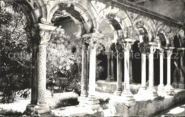 Aix-en-Provence Cite du Roy Rene Cathedrale