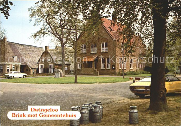 Dwingeloo Brink met Gemeentehuis
