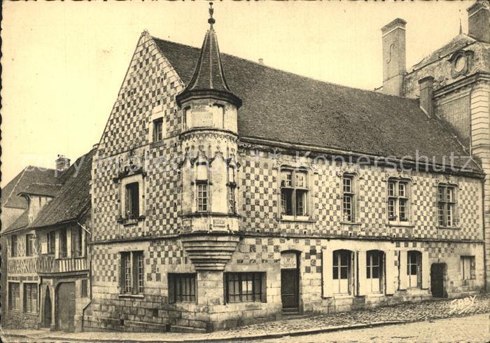 Verneuil-sur-Avre Maison du XVI Siecle rue du Canon