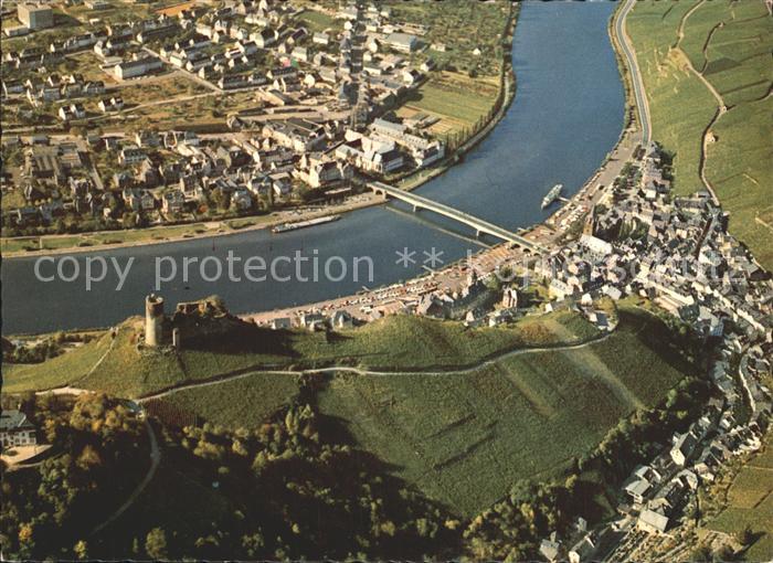 BERNKASTEL-KUES Berncastel Rheinland-Pfalz Moselpartie Jugendherberge Burgruine
