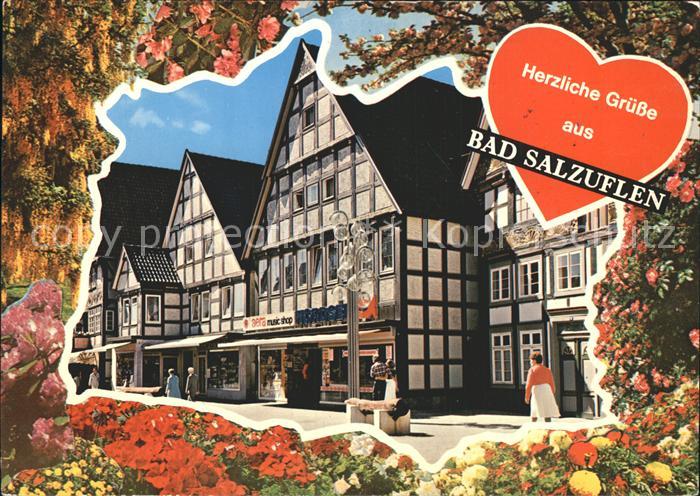 Bad Salzuflen Fachwerkhaeuser in der Fussgaengerzone