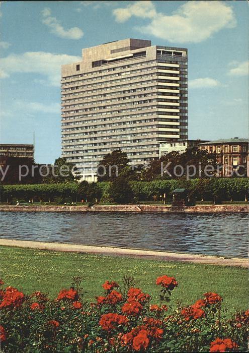 Frankfurt Main Mainufer mit Hotel Frankfurt Interkontinental