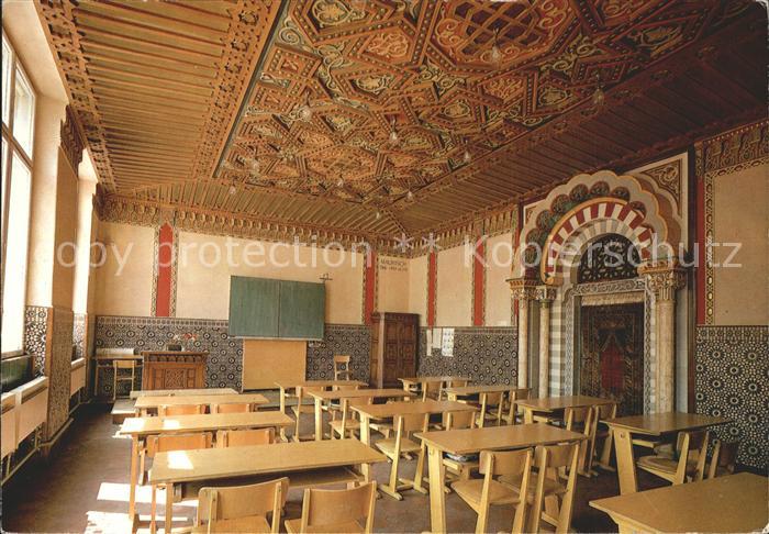 Berndorf Niederoesterreich Volks- und Hauptschule Maurisches Klassenzimmer