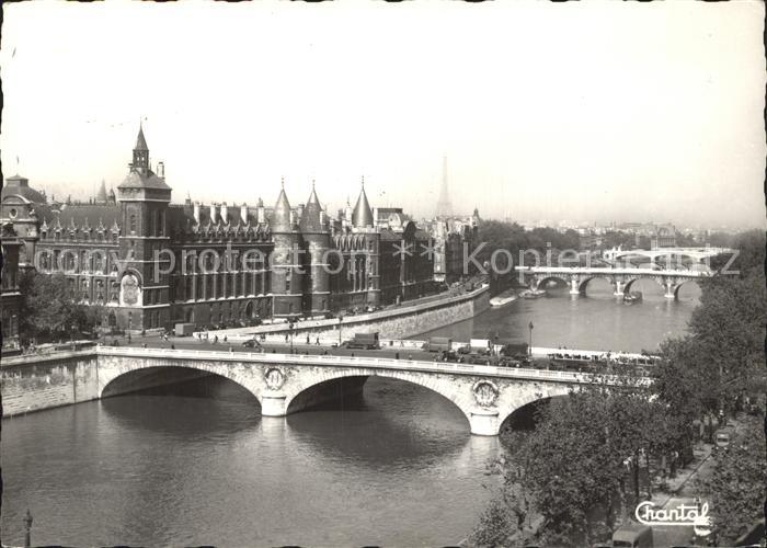 Paris La Conciergerie et la Seine