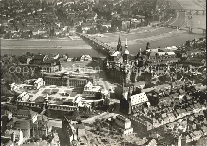 DRESDEN Elbe Zwinger Theaterplatz