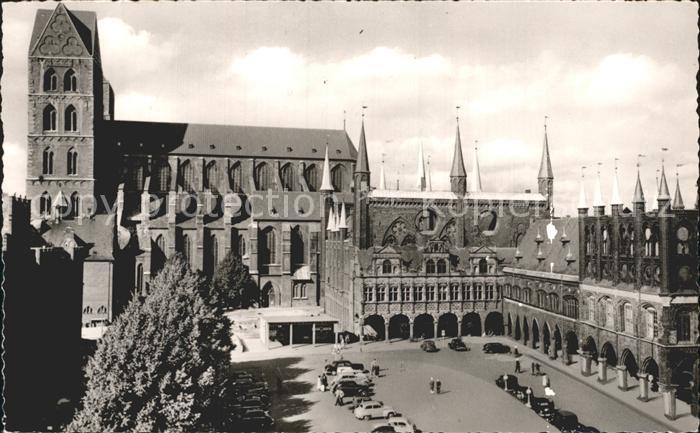 LueBECK CITY Marktplatz mit Sankt Marien Und Rathaus