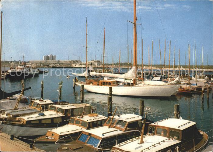 Strande Blick zum Olympiazentrum Schilksee