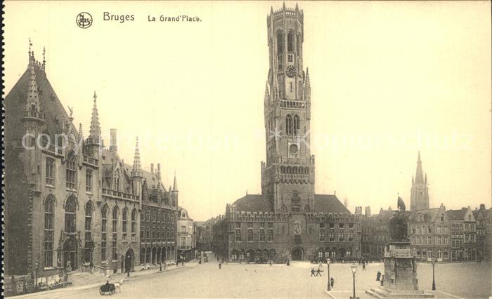 Bruges BRUGGE Belgie La Grande Place Belfroi Monument