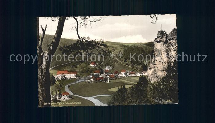 Behringersmuehle Talblick Felsen Fraenkische Schweiz