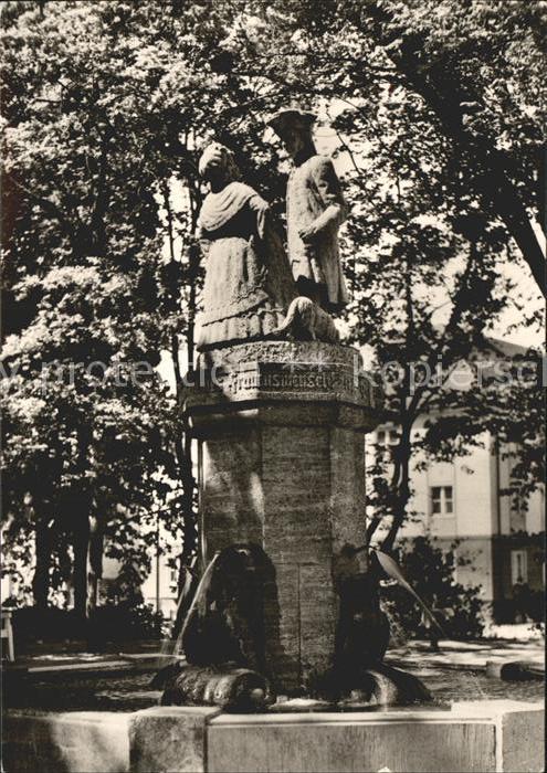 Neubrandenburg Mudder Schulten Denkmal