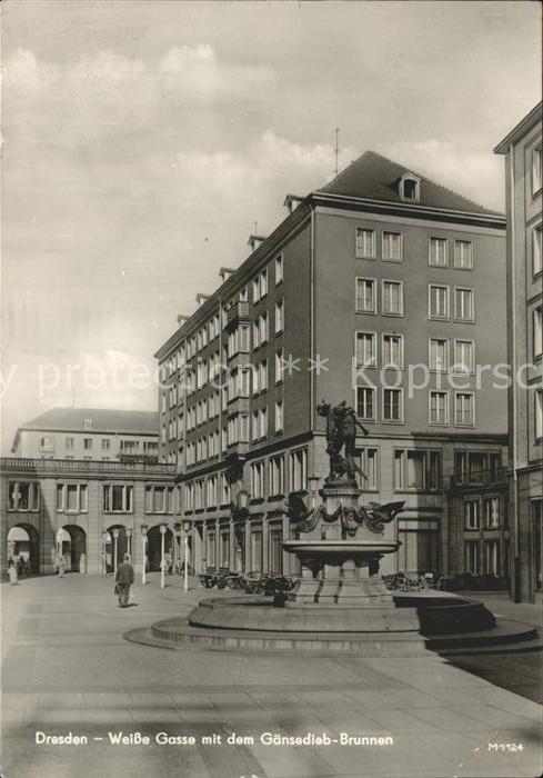DRESDEN Elbe Weisse Gasse Gaensedieb Brunnen