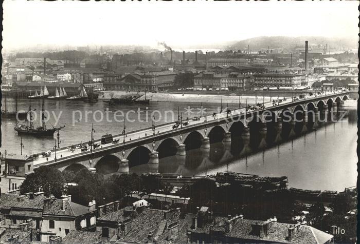 Bordeaux Vue d_ensemble Pont de Pierre