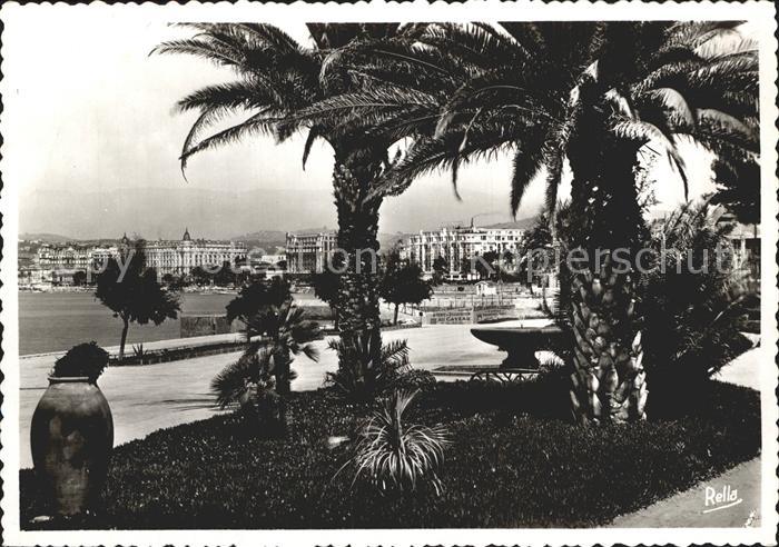 Cannes Alpes-Maritimes Les grands hotels de la Croisette vus d