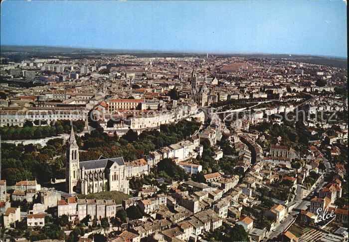 Angouleme Vue generale aerienne avec au premier p