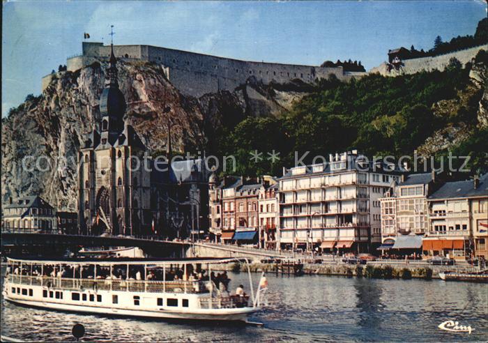 Dinant Wallonie La collegiale la citadelle et le pont