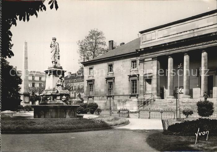 Chalon-sur-Saone Palais de justice monument Thevenin et