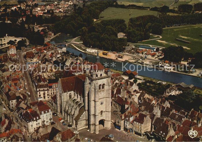 Dole Jura Fliegeraufnahme der Basilika