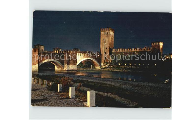 Verona Veneto Sacaligero Schloss und Bruecke