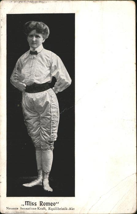 Artistik Zirkus Artistique Cirque Circ-- Miss Romeo Equilibristik Akt