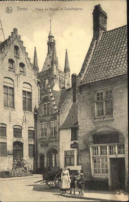 Ypern Ypres Place Musee Conciergerie