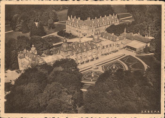 Ardenne-Houyet Chateau d Ardenne Facade Sud Fliegeraufnahme