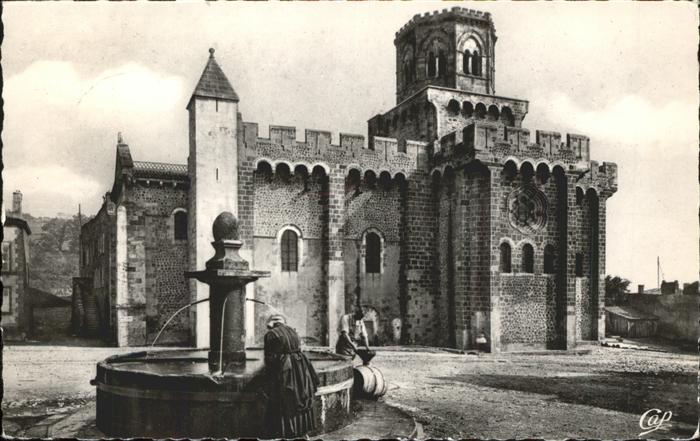 Royat Puy de Dome L_Eglise Brunnen